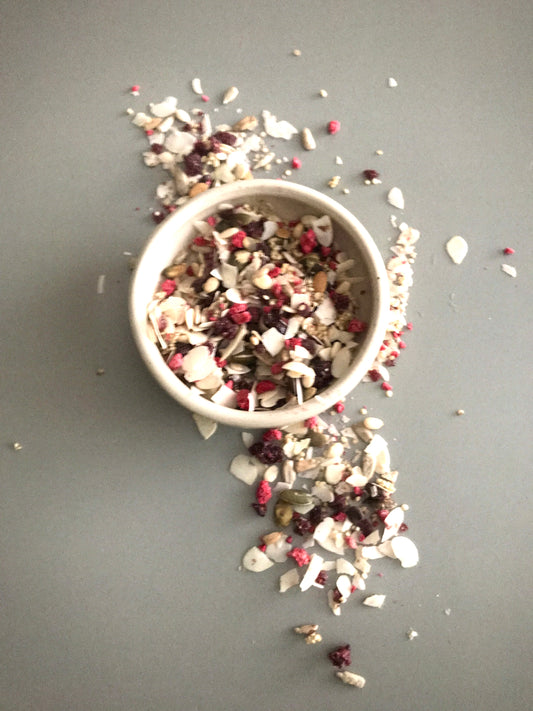 Roze Quinoa Granola met framboos EN chocolade - 300 gr